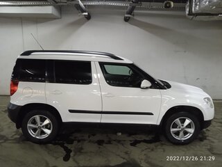 2012 Skoda Yeti I, белый, 928000 рублей, вид 2