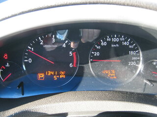 2012 Nissan Pathfinder III Рестайлинг, серебристый, 2000000 рублей, вид 4