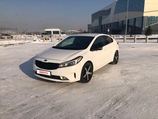 2018 Kia Cerato III Рестайлинг (Classic), белый, 1099000 рублей, вид 2