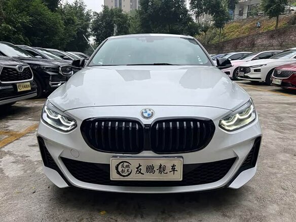 2022 BMW 1 серии 120i III (F52) Рестайлинг, белый, 1950000 рублей - вид 8