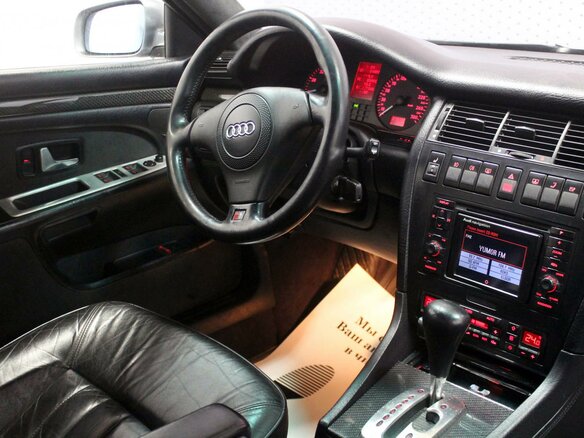 1998 Audi S8 I (D2), серый - вид 3
