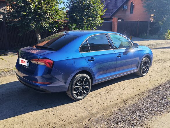 2021 Skoda Rapid II, синий, 1400000 рублей - вид 5