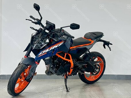 2025 KTM 390 Duke, синий, 699000 рублей, вид 1