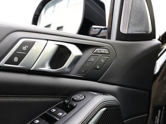 2025 BMW X7 40d I (G07) Рестайлинг, зелёный, 15800000 рублей - вид 21