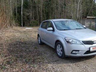 2011 Kia Ceed I Рестайлинг, серебристый, 570000 рублей, вид 2