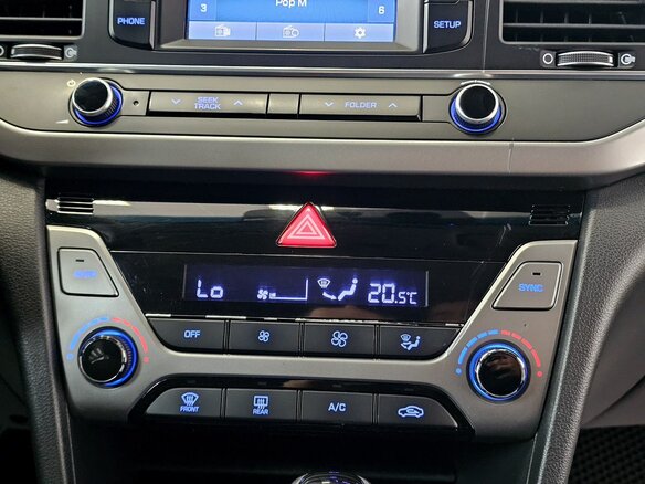 2017 Hyundai Elantra VI (AD), синий, 1699000 рублей - вид 21