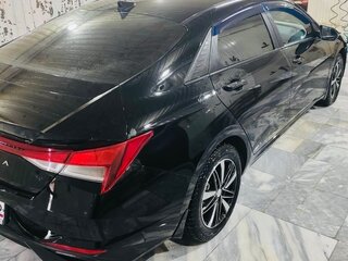 2022 Hyundai Elantra VII (CN7), чёрный, 2250000 рублей, вид 4