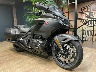 2025 Honda GL 1800 Gold Wing, серый, 3850000 рублей, вид 1