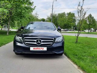 2017 Mercedes-Benz E-Класс 200 V (W213, S213, C238), чёрный, 2050000 рублей, вид 1