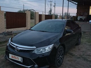 2016 Toyota Camry VII (XV50) Рестайлинг, чёрный, 2220000 рублей, вид 4