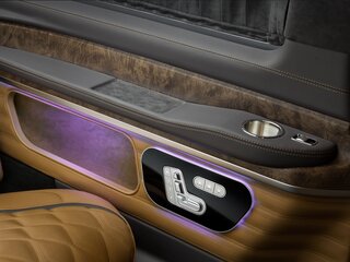 2024 Mercedes-Benz V-Класс Extra Long 300 d экстра длинный III (W447) Рестайлинг 2, чёрный, 35000000 рублей, вид 4