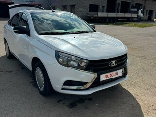 2017 Lada (ВАЗ) Vesta I, белый, 865000 рублей, вид 2