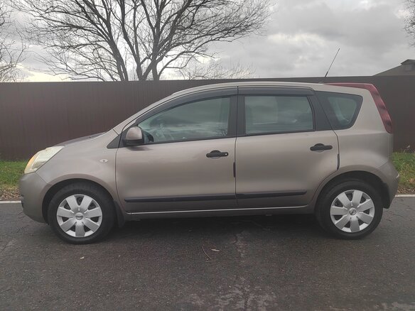 2012 Nissan Note I Рестайлинг, коричневый, 600000 рублей - вид 1