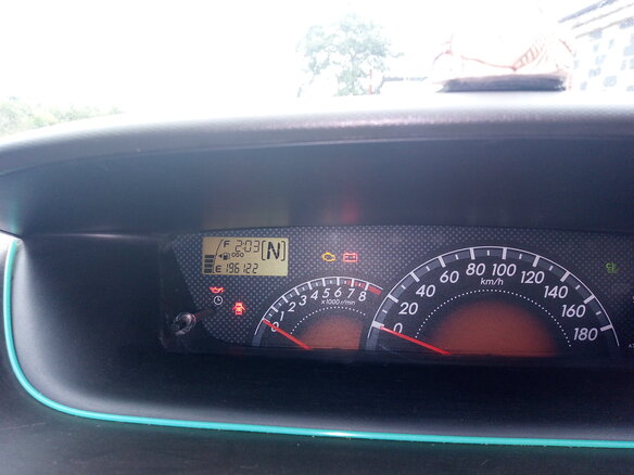 2008 Toyota Passo Sette, серебристый - вид 4