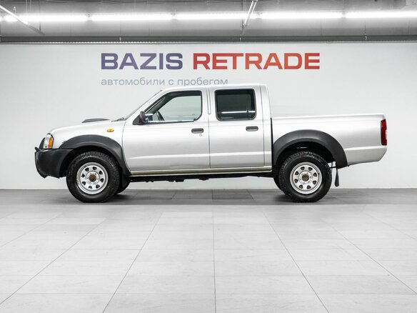 2010 Nissan NP300, серебристый, 1040000 рублей - вид 7