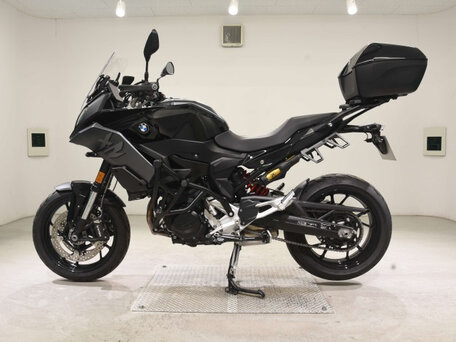 2022 BMW F 900 XR, чёрный, 1150000 рублей, вид 2
