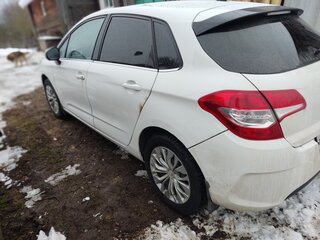 2011 Citroen C4 II, белый, 600000 рублей, вид 4