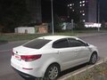 2015 Kia Rio III Рестайлинг, белый, 1050000 рублей - вид 1