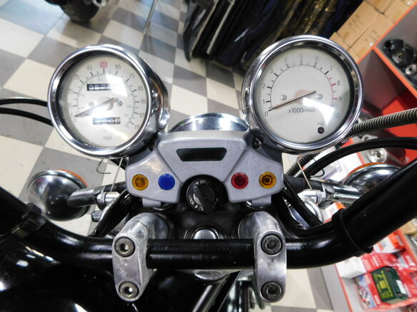 1996 Yamaha XV1100 Virago, чёрный - вид 8