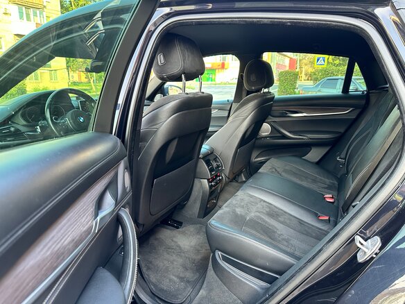 2015 BMW X6 50i II (F16), чёрный, 2100000 рублей - вид 22