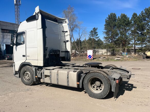 2012 Volvo FH, белый, 4300000 рублей - вид 2