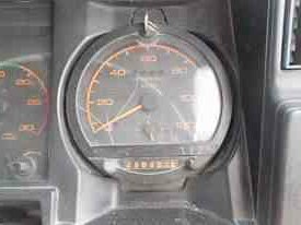 1990 Isuzu Giga (C-series), зелёный, 2000000 рублей, вид 2