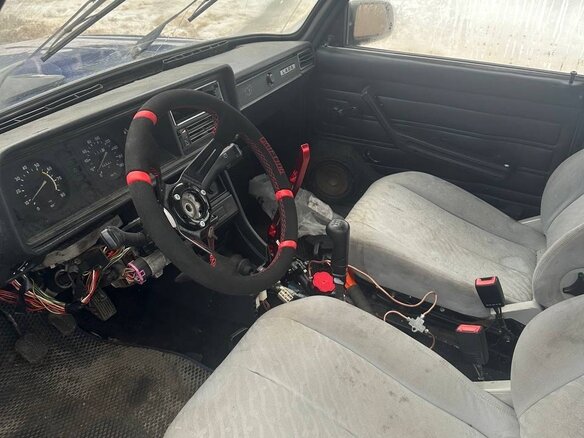1998 Lada (ВАЗ) 2105, синий, 150000 рублей - вид 8