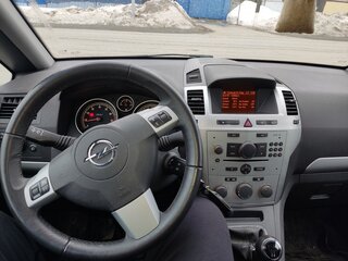 2013 Opel Zafira B Рестайлинг, серебристый, 1196000 рублей, вид 1
