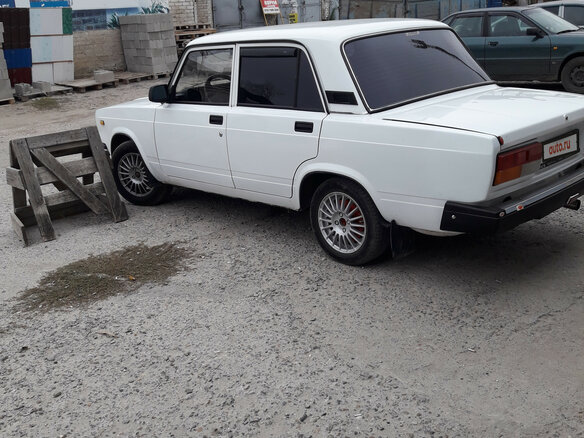 2011 Lada (ВАЗ) 2107, белый - вид 11