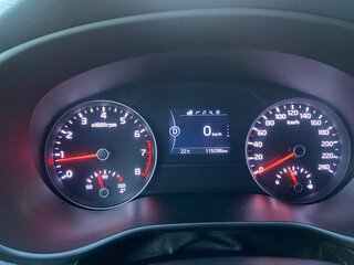 2017 Kia Sportage IV, серый, 2100000 рублей, вид 5