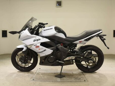 2010 Kawasaki ER-6F (Ninja 650R), белый, 475000 рублей, вид 1