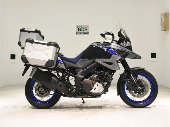 2022 Suzuki V-Strom DL 1050, чёрный, 1100000 рублей