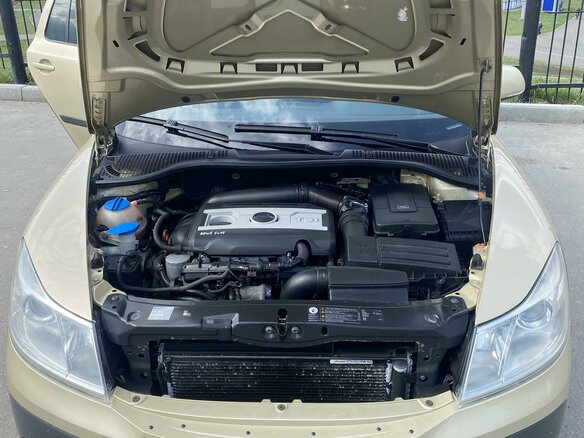 2011 Skoda Octavia Scout II (A5) Рестайлинг, бежевый, 1200000 рублей - вид 11