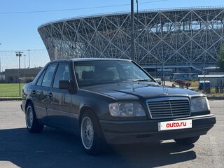 1992 Mercedes-Benz E-Класс 320 I (W124), чёрный, 395000 рублей, вид 1