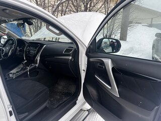 2018 Mitsubishi Pajero Sport III, белый, 3150000 рублей, вид 3