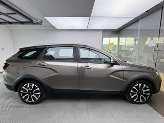2024 Lada (ВАЗ) Vesta SW Cross I Рестайлинг (NG), коричневый, 1450000 рублей, вид 4