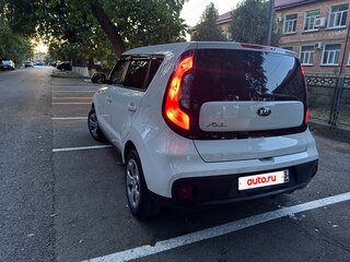 2017 Kia Soul II Рестайлинг, белый, 1250000 рублей, вид 4