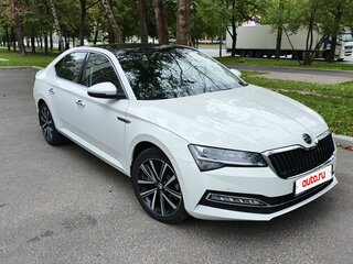 2025 Skoda Superb III Рестайлинг, белый, 3400000 рублей, вид 2