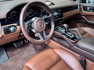 2019 Porsche Cayenne S III, чёрный, 9500000 рублей, вид 4