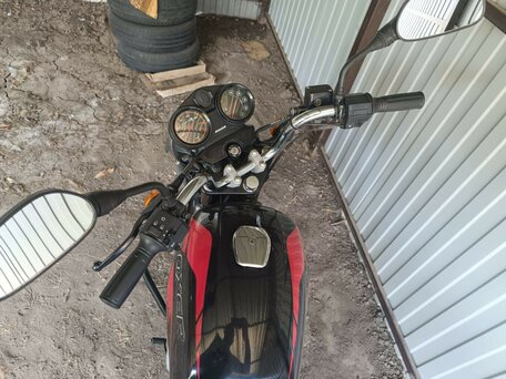 2020 Bajaj Boxer BM 150X, чёрный, 100000 рублей, вид 4
