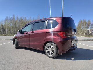 2008 Honda Freed I, красный, 950000 рублей, вид 3