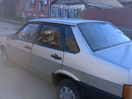 2000 Lada (ВАЗ) 21099, серебристый, 95000 рублей, вид 4