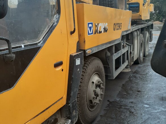 2008 XCMG XCT25L5, золотистый - вид 4