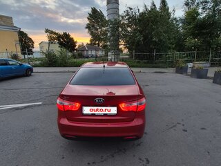 2013 Kia Rio 4-speed III, красный, 799000 рублей, вид 4