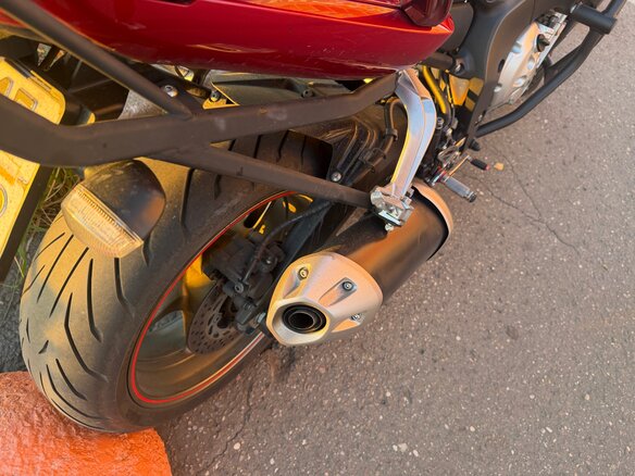 2012 Yamaha FZ1, красный, 570000 рублей - вид 6