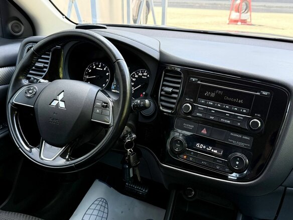 2015 Mitsubishi Outlander III Рестайлинг 2, серый - вид 16