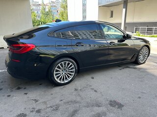 2018 BMW 6 серии Gran Turismo 620d IV (G32), чёрный, 2850000 рублей, вид 3