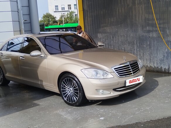 2007 Mercedes-Benz S-Класс 450 Long V (W221), бежевый, 1500000 рублей - вид 4