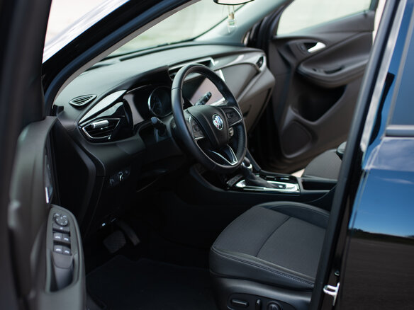 2020 Buick Encore GX I, чёрный, 1600000 рублей - вид 5