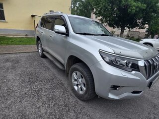 2020 Toyota Land Cruiser Prado 150 Series Рестайлинг 2, серый, 6000000 рублей, вид 2